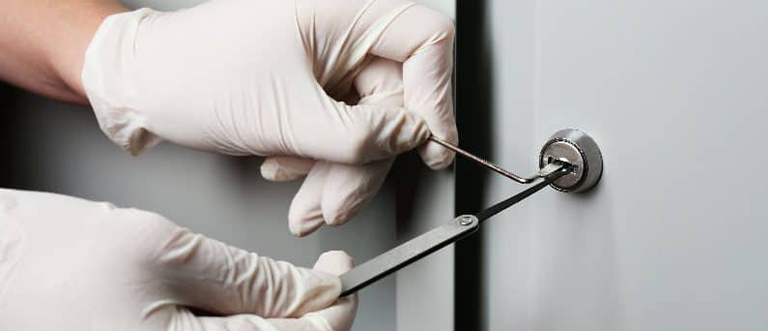 Commercial Emergency Locksmith Dixon